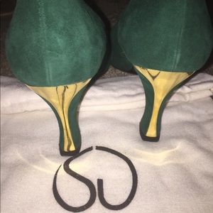 St. John emerald suede heels, excellent cond.